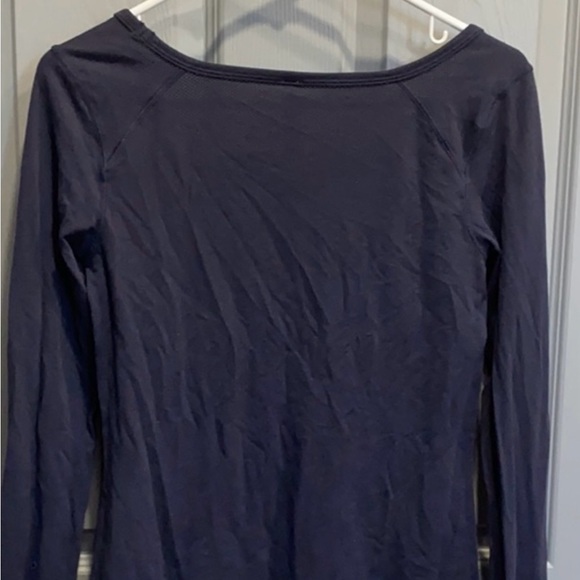 Lululemon Dark Blue LS Top Size 6 - Picture 3 of 3